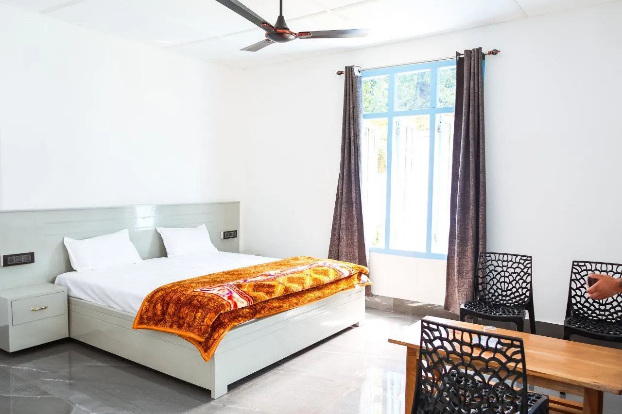 Peaceful riverside location